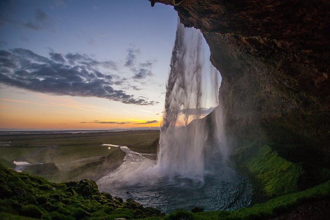 6-Day Minibus Tour Around Iceland from Reykjavik - Reykjavik pickup at 8:00: where people lose time (and how to avoid it)