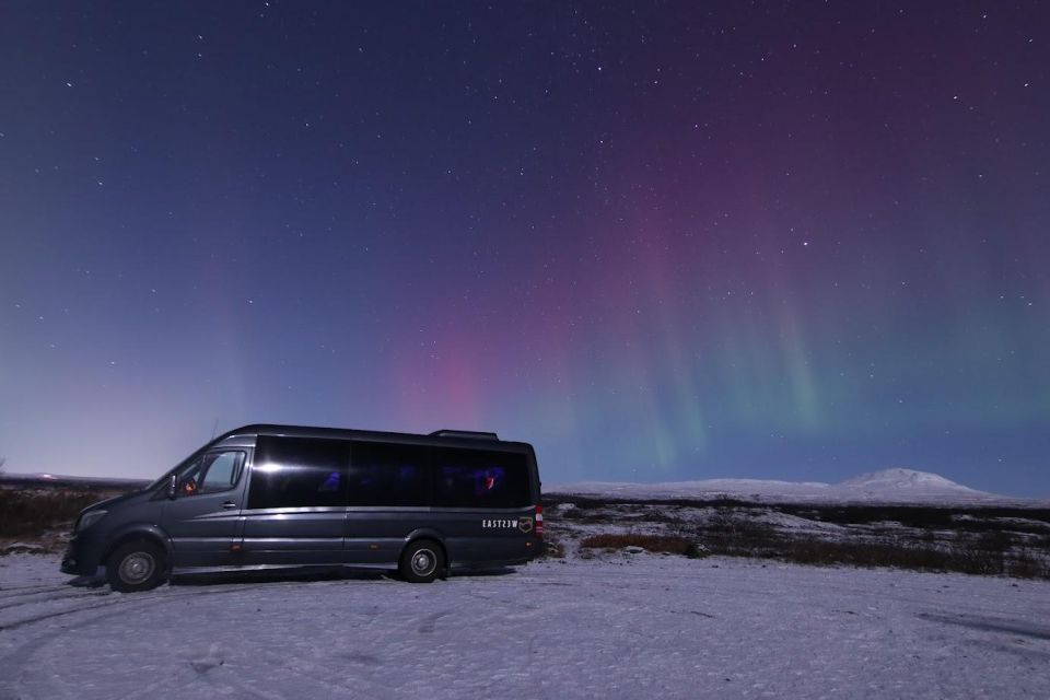From Reykjavik: Northern Lights Tour with Hot Cocoa & Photos - Hot Chocolate, Kleina, and Keeping Your Brain (and Fingers) Working