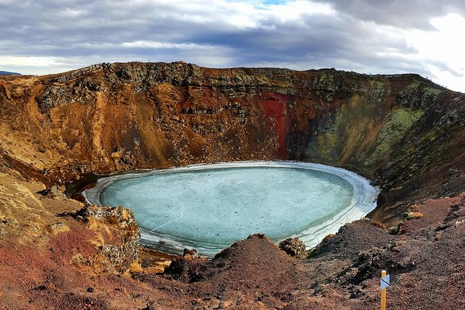 Golden Circle and Kerid Volcanic Crater Small-Group Day Tour - Between hot springs and bread: what the Laugarvatn stop can add
