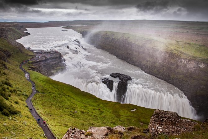 Golden Circle Small-Group Afternoon Tour from Reykjavik - Geysir area and Strokkur: how to catch the action
