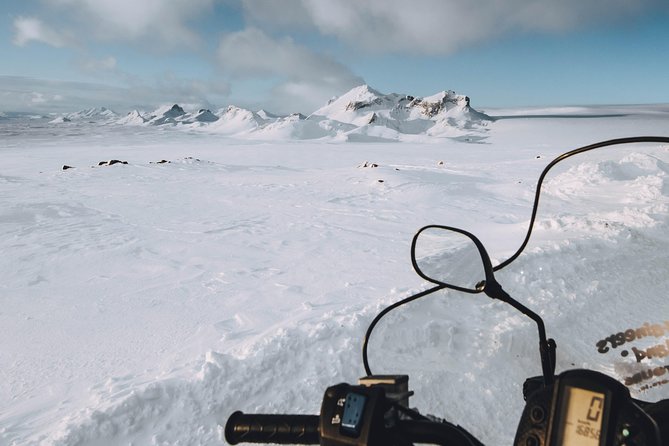 Golden Circle Super Jeep Tour and Snowmobiling from Reykjavik - Pickup at 9:00 am: timing can be the difference between fun and frantic