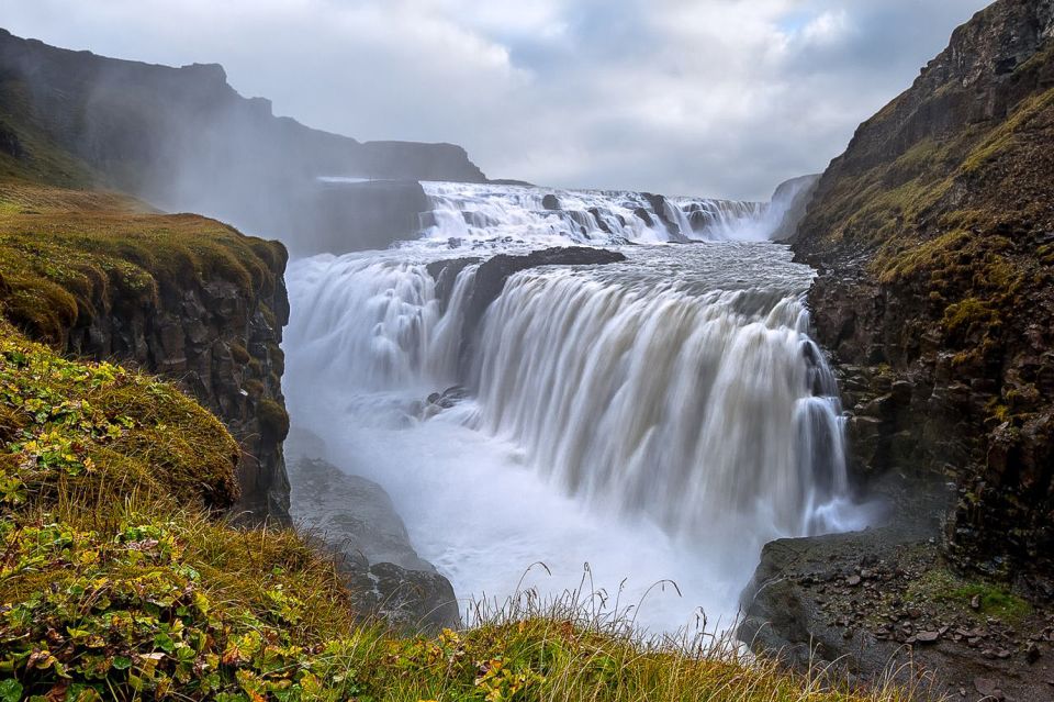 Reykjavik: Golden Circle Day Tour with optional Blue Lagoon - Timing, walking, and what you should pack for Iceland weather