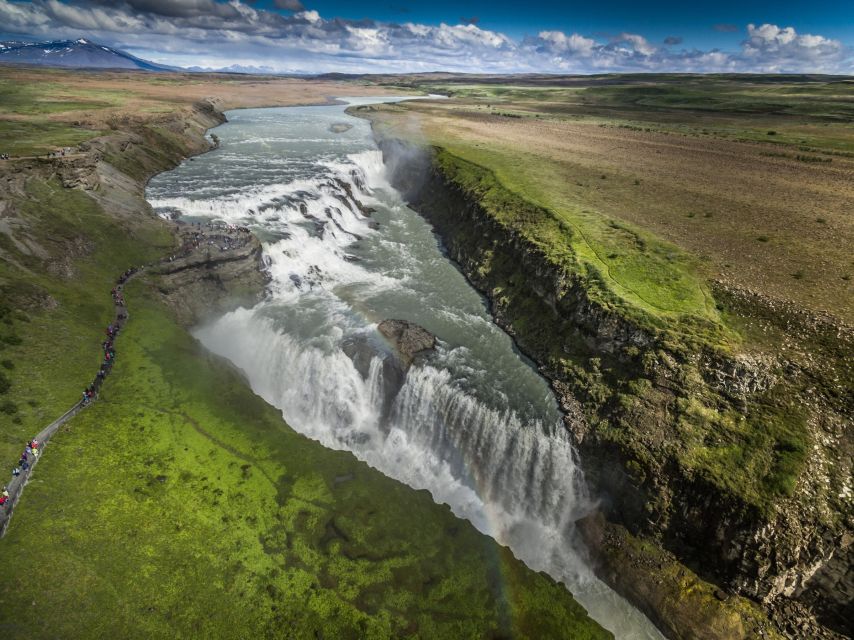 Reykjavik: Golden Circle Tour with Blue Lagoon Visit & Entry - Who This Tour Suits Best (and Who Might Not)