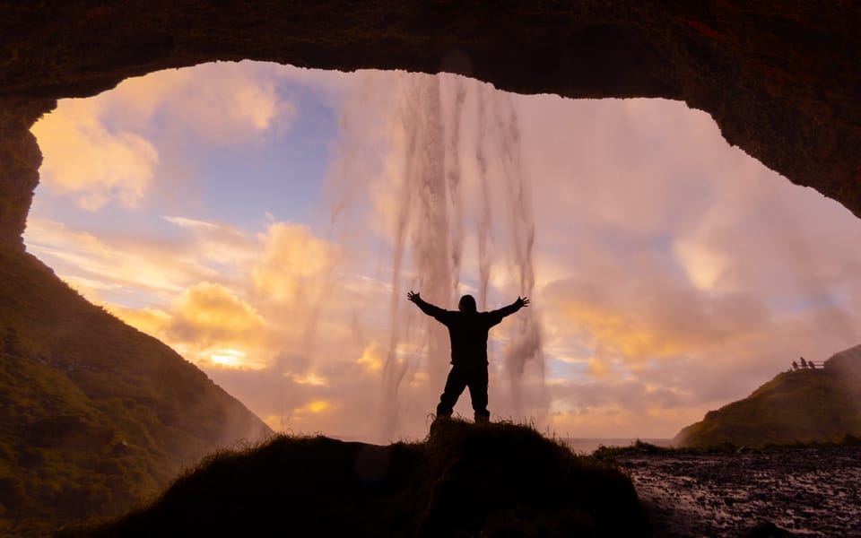 Reykjavík: Iconic Glacier Hike, South Coast & Waterfalls - Seljalandsfoss and Gljúfrabúi: Two Waterfalls, Two Moods