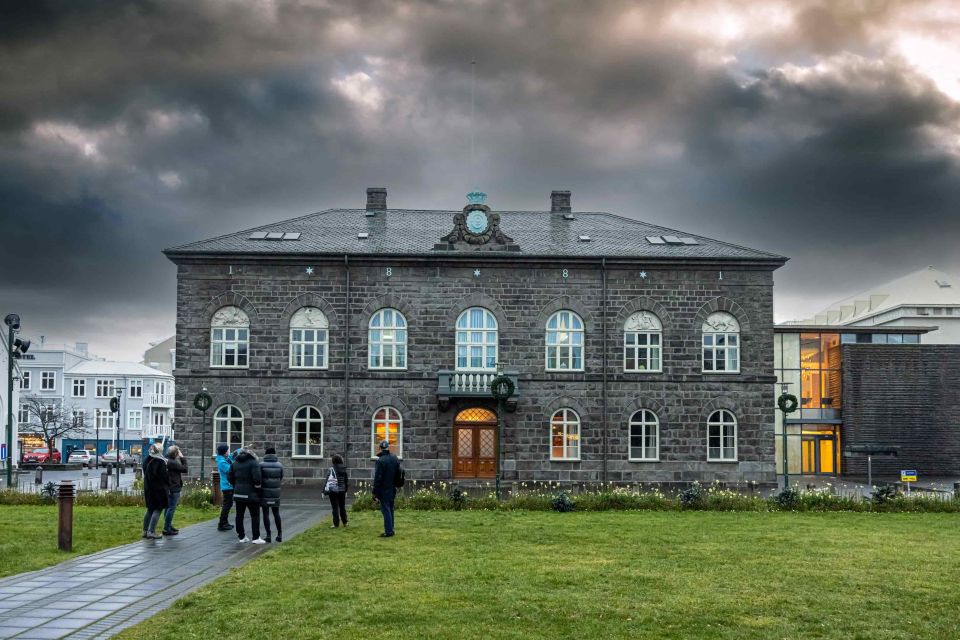 Reykjavik: Sightseeing Walking Tour with a Viking - Harpa Concert Hall: Reykjavik’s Modern Showpiece