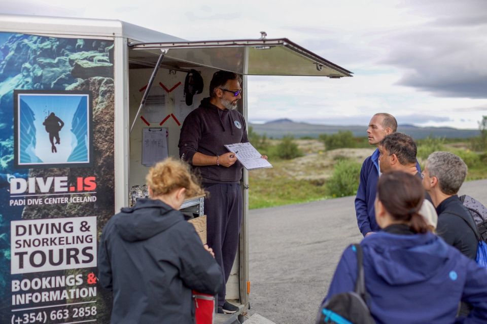 Silfra: Snorkeling Tour Between Tectonic Plates - Pickup, meeting point, and how to not lose time